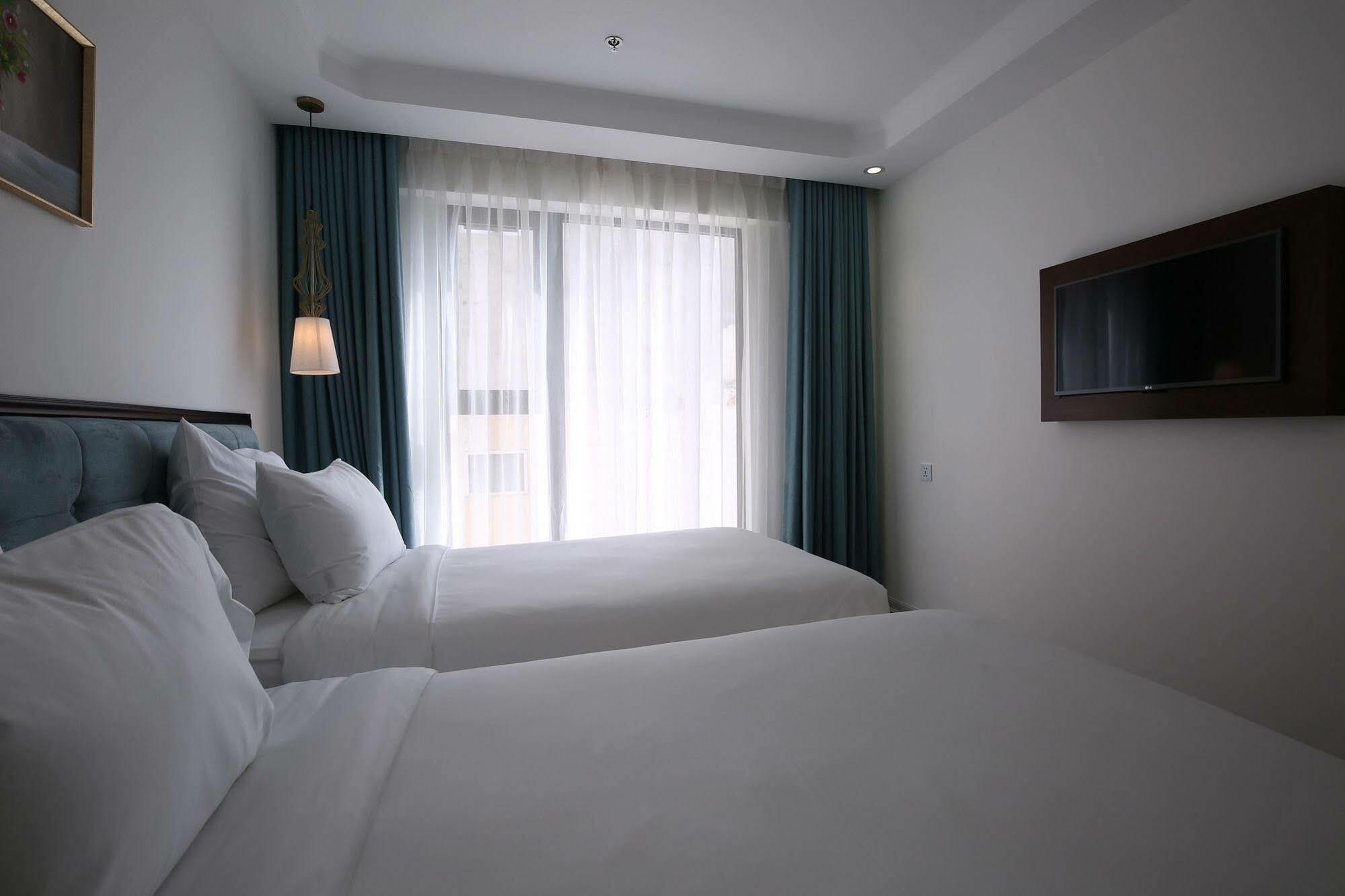 Adaline Hotel And Suite Da Nang Exterior foto