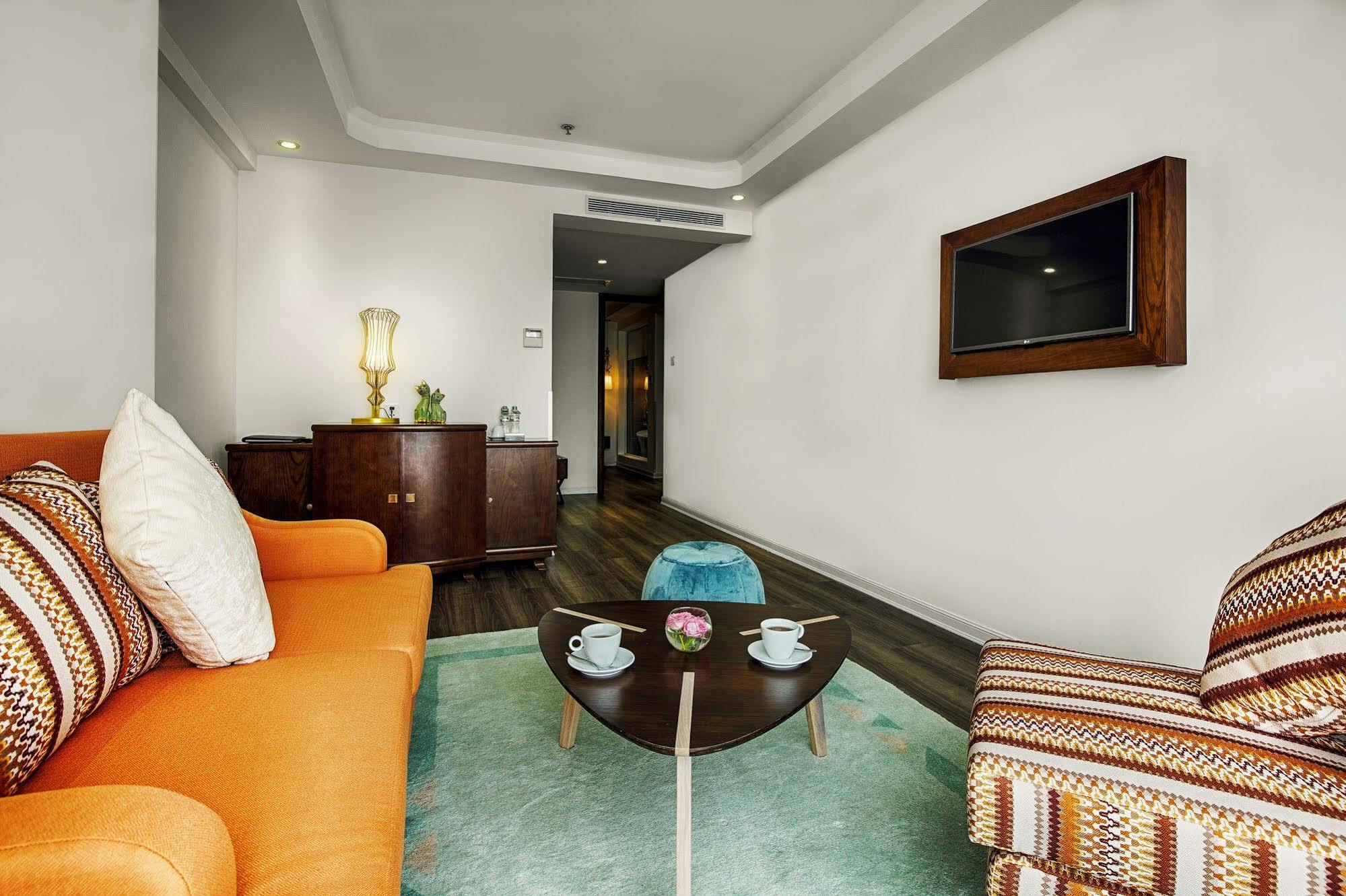 Adaline Hotel And Suite Da Nang Exterior foto